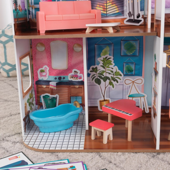 Designed by Meª: Magnetic Makeover Dollhouse Designed by Meª: Magnetic Makeover Dollhouse